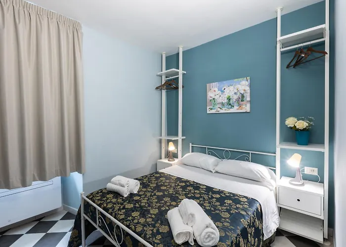 Hostel Portici